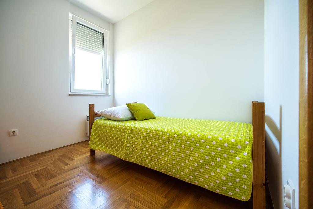Apartment Dominik โปดสตรานา ภายนอก รูปภาพ