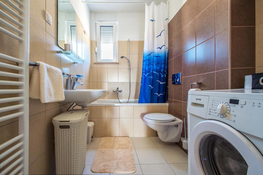 Apartment Dominik โปดสตรานา ภายนอก รูปภาพ